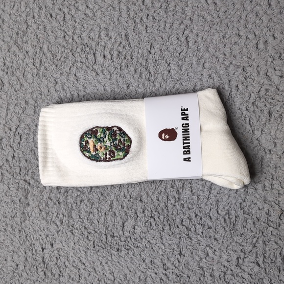 Bape Crew Socks Embroidered Ape Head Mens Womens Unisex 9-11 White Green Camo - Picture 1 of 1